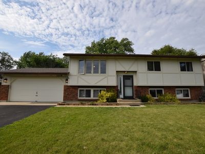 1116 Oakleaf Ave, McHenry, IL, 60051