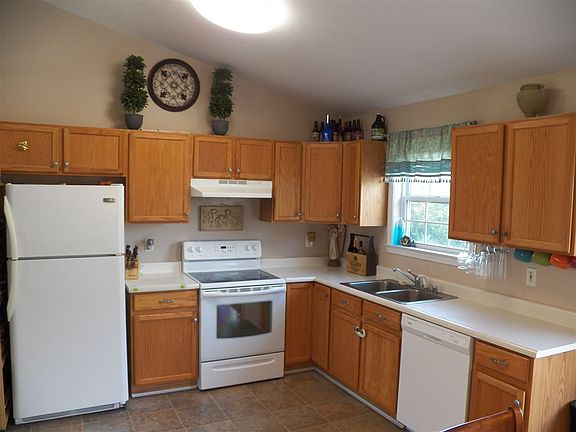 2nd image of 9254 Hawksridge Dr
