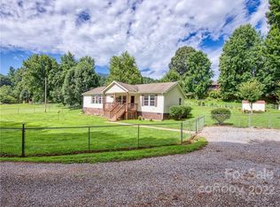 99 Gem Dr, Waynesville, NC 28785