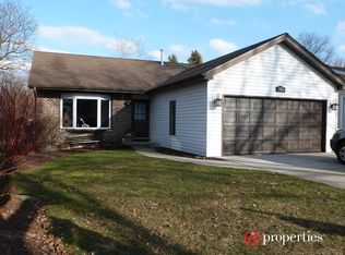 302 Harding Ave, Libertyville, IL 60048