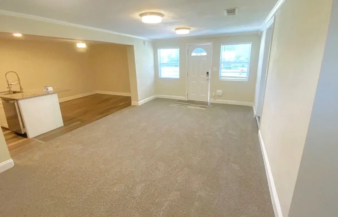 Spacious 4 Bed/2 Bath Single Family Home in Jacksonville, FL - $1655/mo — Photo 1
