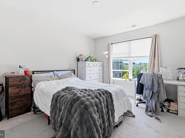 933 Anvil Ct — Photo 22