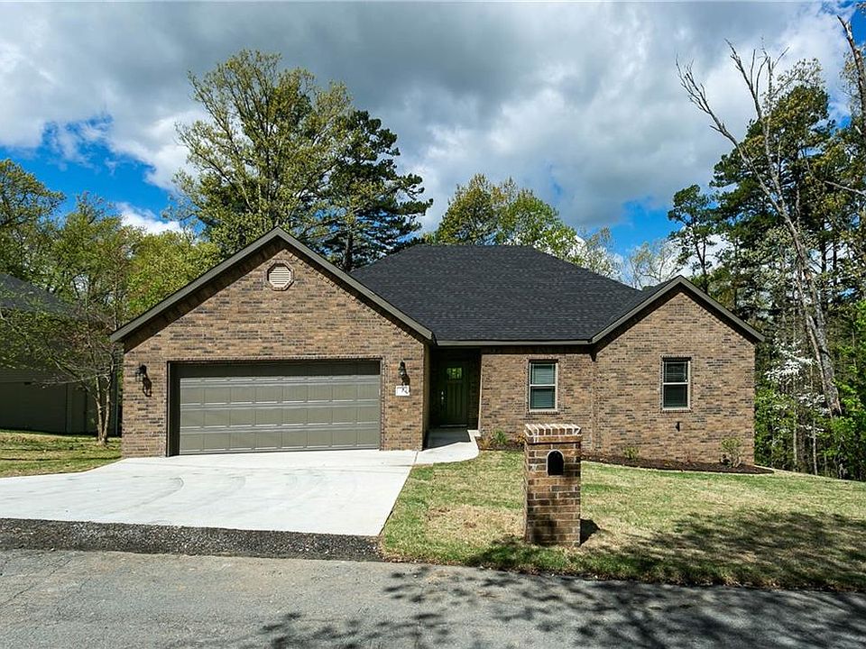 1st image of 7 Kirkbridge Ln
