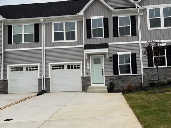 1112 Tuck Ln, Toano, VA 23168