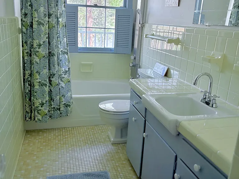 4010 Menendez Dr — Photo 33