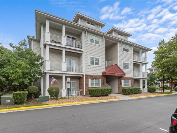 5205 Nuthall Dr Unit 202, Virginia Beach, VA 23455