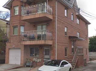 4344 158th St, Flushing, NY 11358