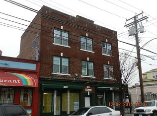 1333 E Main St APT 2, Bridgeport, CT 06608