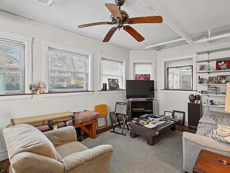 6835 N Wolcott Ave #G — Photo 5