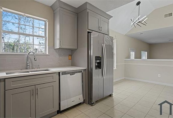 5th image of 5304 Shirewick Dr
