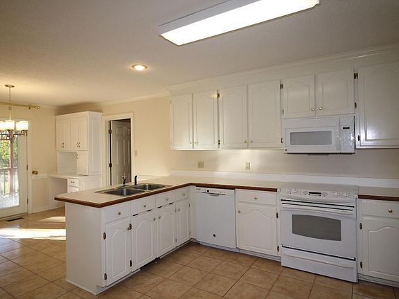 3rd image of 107 Mourning Dove Ln