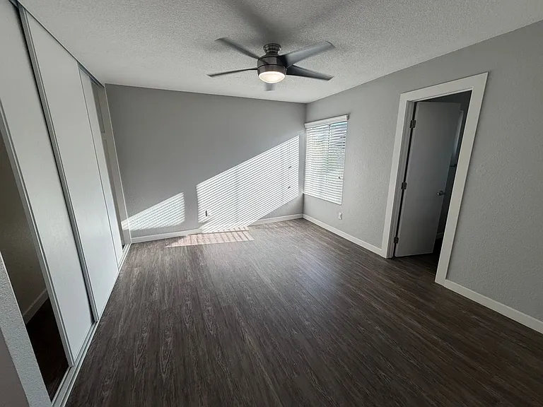 The James Apartments — Photo 83