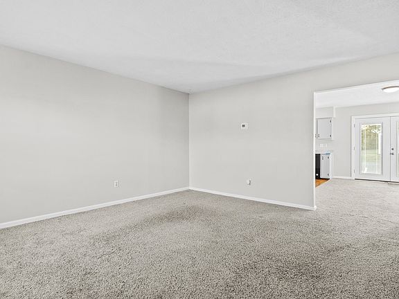 3rd image of 109 Hill N Dale St #109-103