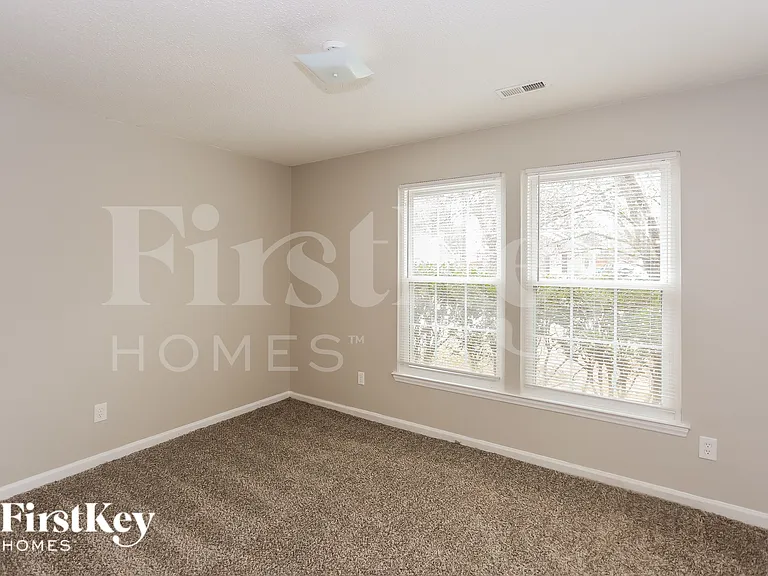 2035 David Earl Dr — Photo 13