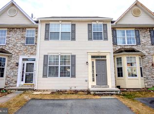 39 Sara Ln, Hanover, PA 17331
