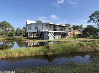 410 W 4th St, Gulf Shores, AL 36542