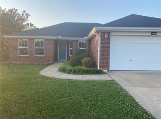 1038 Applewood Cir, Centerton, AR 72719