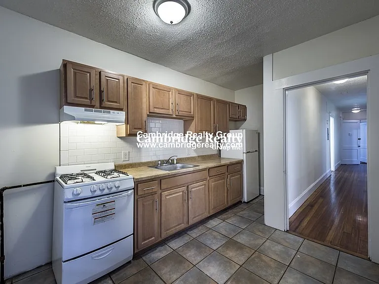 518 Gardner St S #3T — Photo 1