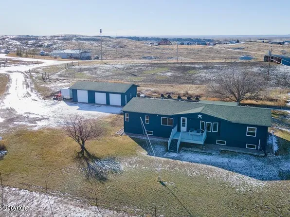 23 Foothills Dr, Newcastle, WY 82701