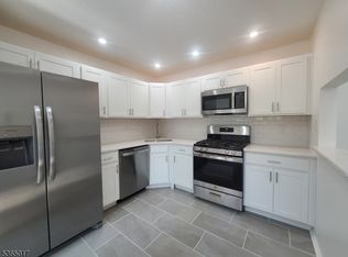 113 Irving Pl, Basking Ridge, NJ 07920