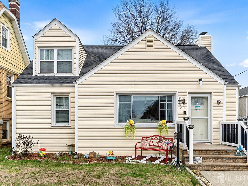1st image of 34 Ling St