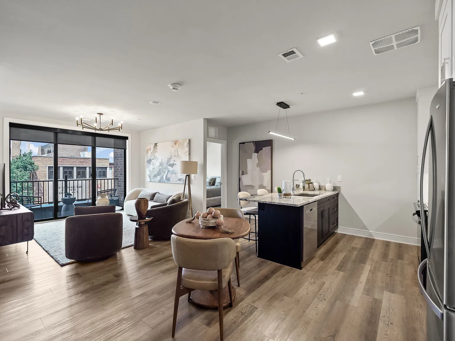 The Hazelton — Photo 4