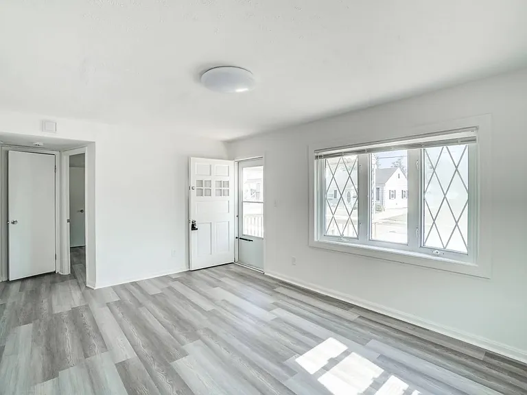 13117 Wilton Ave — Photo 22