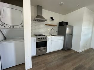 16 W Mission St #15, Santa Barbara, CA 93101