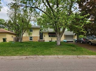 7024 Regent Ave N, Brooklyn Center, MN 55429
