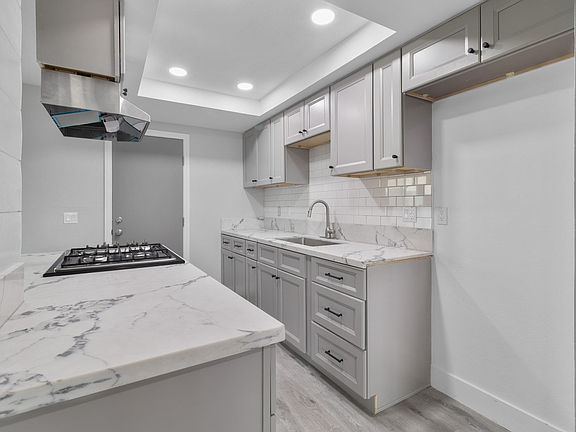 4th image of 13116 Mohawk Rd APT 2
