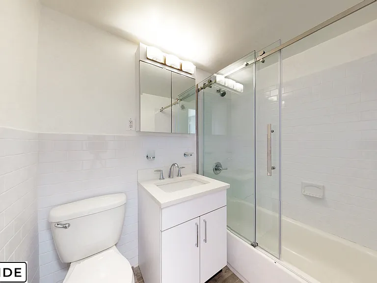 240 E 82nd St #18B — Photo 5