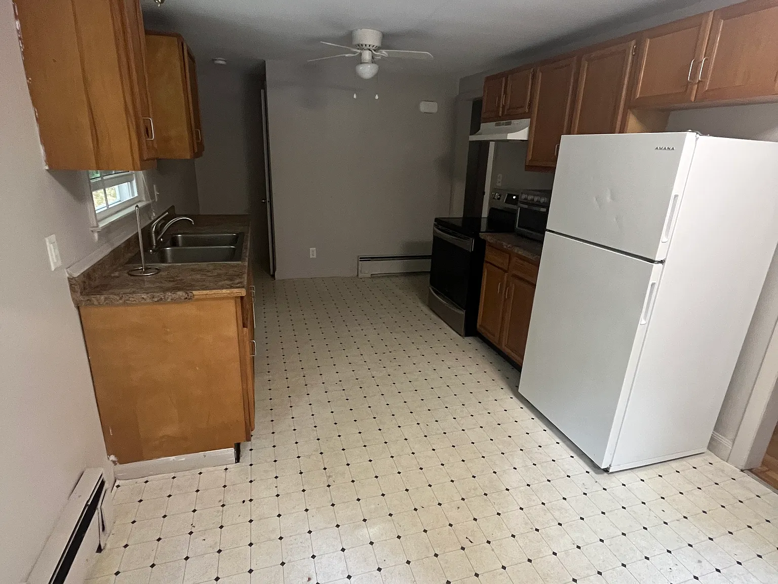 5 bed, 2080 sqft, $3,600 — Photo 3