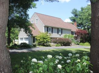 11 Dascomb Rd, Andover, MA 01810