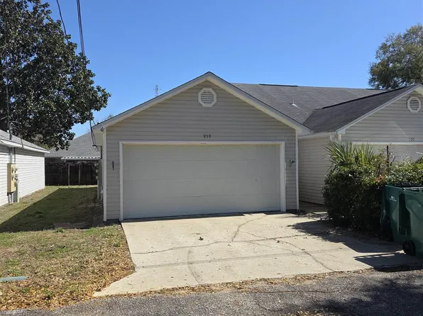 959 Tray Dr, Fort Walton Beach, FL 32547
