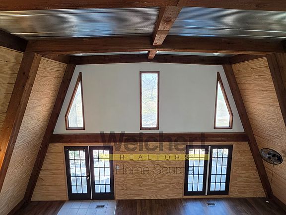 5th image of 604 N 9th St