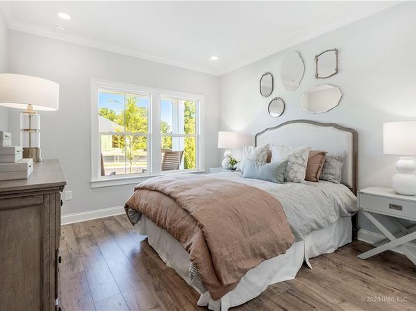3590 Manor Court Dr, Alpharetta, GA 30004