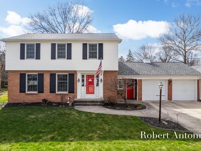 2145 Chesaning Dr SE, Grand Rapids, MI, 49506