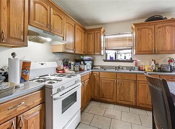 5th image of 2960 Mount Blanc Dr