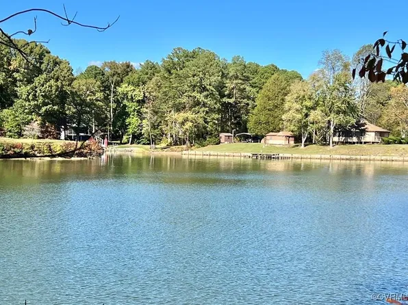 19-21 Riverview Ln, Kinsale, VA 22488