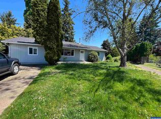 790 NE 5th St, Willamina, OR 97396
