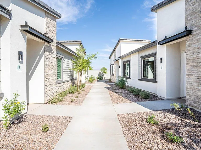 Village Greens of Queen Creek — Photo 16