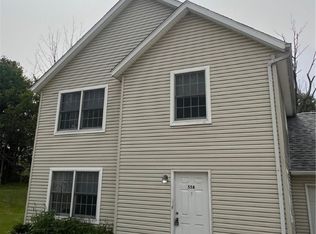 558 N Park Ave, Ravenna, OH 44266