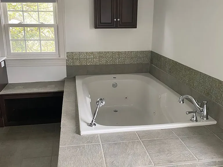 2534 Tennyson Ave — Photo 16