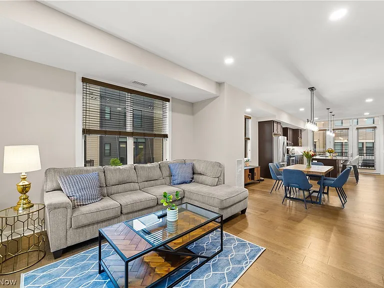 11202 N Park Pl — Photo 10