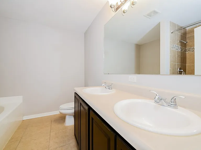 2305 50th Street Cir E — Photo 11
