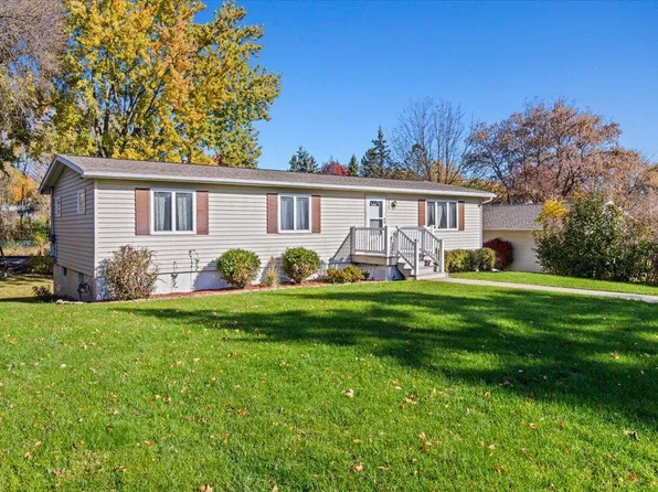 170 Albert St, Loretto, MN 55357