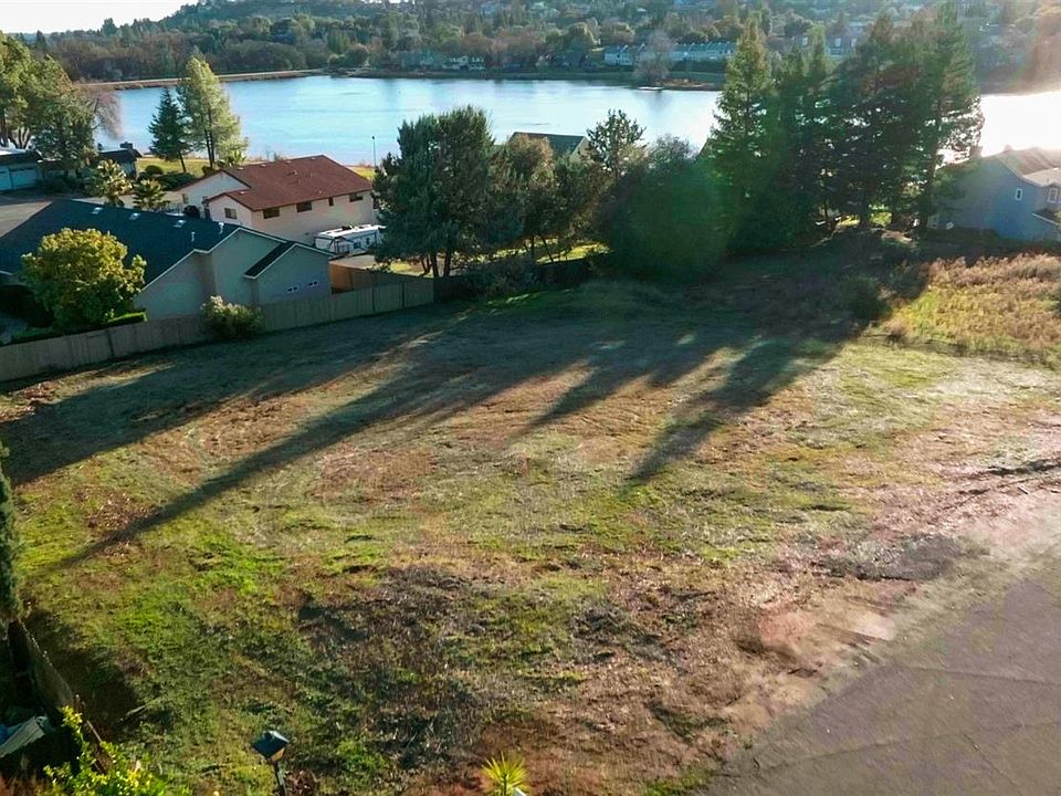 1st image of 3240 United Dr
