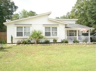 3305 E Yacht Dr, Oak Island, NC 28465