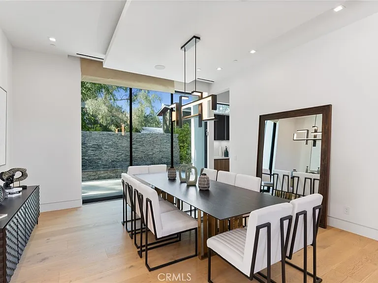 5702 Melvin Ave — Photo 16