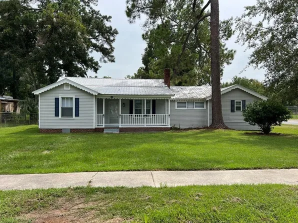 416 W Orange St, Fitzgerald, GA 31750